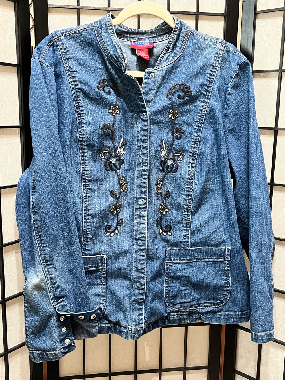Westport Blue Embroidered Denim Jacket women size 18/20W
